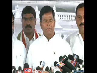 Congress mla's walkout in assembly - Sakshi
