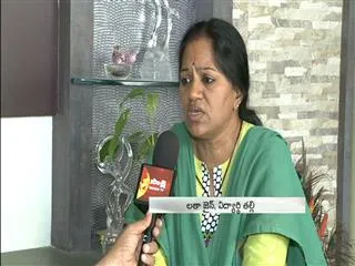 School girls molestated by teachers in Hyderabad - Sakshi