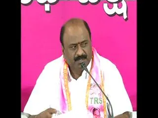 MLA Challa Dharma Reddy Takes on Errabelli Dayakar Rao - Sakshi