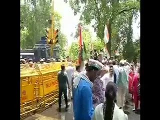 Congress to hold protest rally in Delhi - Sakshi