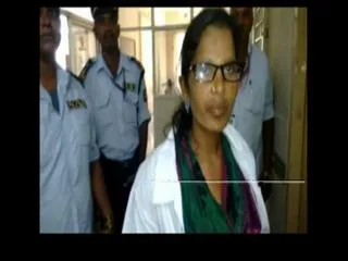 Fake lady doctor caught red handed in Gandhi hospital - Sakshi