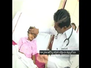 telangana deputy cm turn as doctor - Sakshi