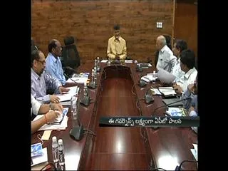 Chandrababu naidu concentrate on e-governance projects - Sakshi