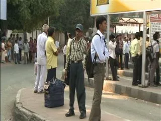 APSRTC Employees of both states to go on strike - Sakshi
