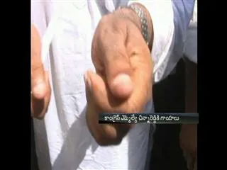 TRS Cadre attack MLA Chinna Reddy in mahbubnagar - Sakshi