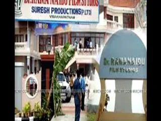 Robbery in director puri jagannath house - Sakshi
