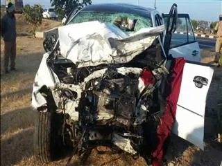 seven killed,four injured in road accident - Sakshi