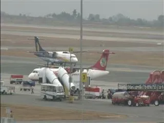 Air India offers tickets for Rs 100 - Sakshi