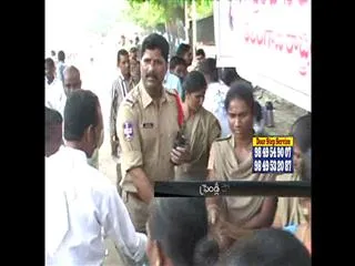 Friendly Police in Hyderabad - Sakshi