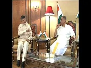 kcr, chandrababu naidu to meet governor narasimhan - Sakshi