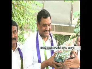 YSRCP MLC condidate Govindareddy filed Namination - Sakshi