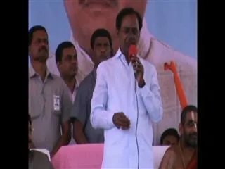 CM KCR visit Yadagirigutta with chinna jeeyar swami - Sakshi