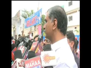 everyone should vote, says Harish Rao - Sakshi