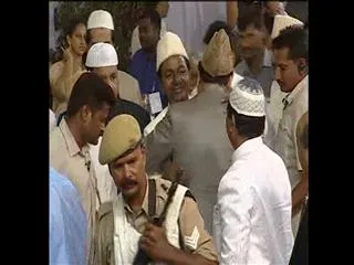 CM KCR attended Iftar party at Nijam College - Sakshi