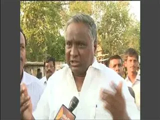kadhalikka editor challenge to ramoji rao - Sakshi
