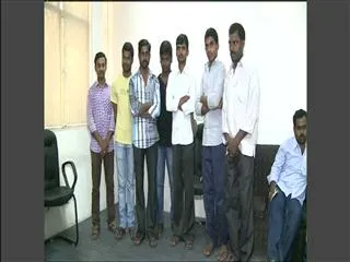 visakha people struck in iraq - Sakshi