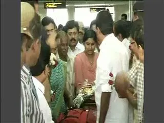 Freed Indian nurses, abducted by ISIS in Iraq, arrive in Kochi - Sakshi