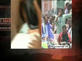 Shobha nagireddy is like my sister, says ys jagan mohan reddy - Sakshi