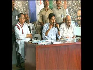 today ys jagan meets with guntur leaders - Sakshi
