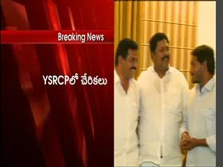 Tollywood director kodanda rami reddy joins ysrcp - Sakshi