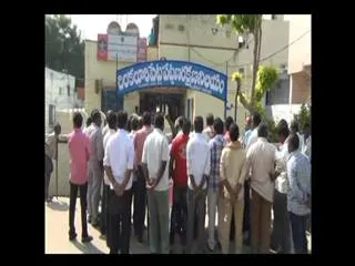 Minister Pulla Rao's aide arrested in Journalist murder case - Sakshi