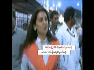 Heroine juhi chawla visits tirumala - Sakshi