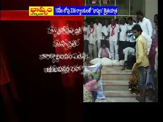 Woman commits suicide in Srikalahasti - Sakshi