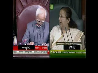 Farmer's suicide a serious issue, don't politicise it: Venkaiah Naidu - Sakshi