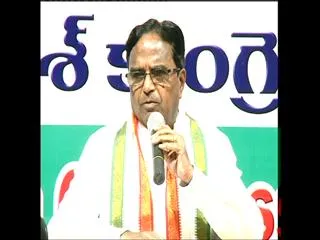 Ponnala Laxmaiah slams T CM KCR - Sakshi