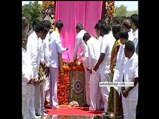 Palamooru lift irrigation project inaugarated by cm kcr - Sakshi