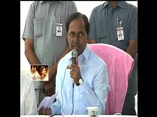 CM KCR Announces iftar party for Muslims on Ramzan - Sakshi
