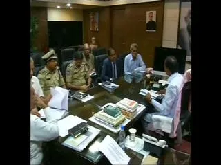 DGP and others meets CM KCR at Camp House - Sakshi