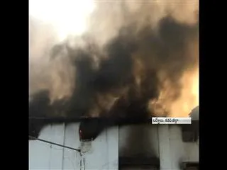Fire accident in oil mill at kadapa district - Sakshi