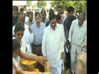 AP CM Chandrababu naidu give class to KE - Sakshi