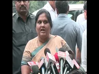 I will associate with tdp and bjp, says mp geetha - Sakshi