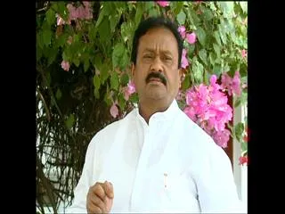 Shabbir Ali takes on Telangana CM KCR - Sakshi