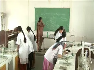 MBBS course to costlier in andhra pradesh - Sakshi