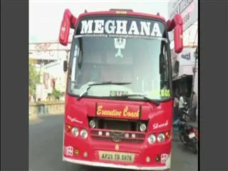 Smoke in rajahmundry bound hitech bus in kotipalli bus stand - Sakshi