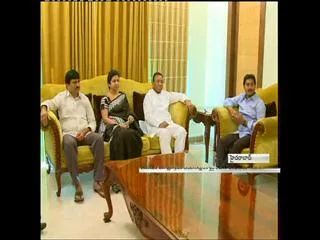 ys jagan mohan reddy meeting with ysr congress party mps - Sakshi