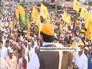 Milad Un Nabi celebrations in Old City, Hyderabad - Sakshi