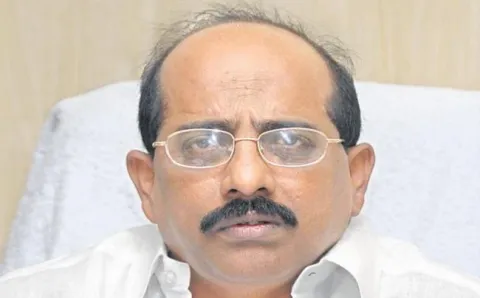 TDP MLC Vakati Narayana Reddy was arrested - Sakshi