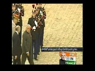 Paris rolls out red carpet for Modi - Sakshi