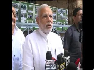 narendra-modi-announces-1000-crores-as-immediate-relief - Sakshi