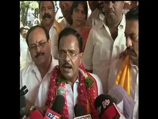 tdp leader motkupalli narasimhulu deeksha at ntr ghat - Sakshi