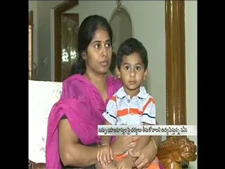 palem bus victims naveena demands justice - Sakshi