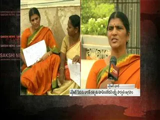 NTR shuold be honoured with Bharatratna - Sakshi