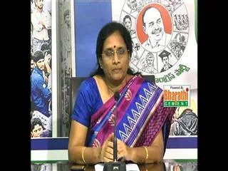 Vasireddy Padma Demands AP and Telangana to Remove Vat on Petrol diesel - Sakshi