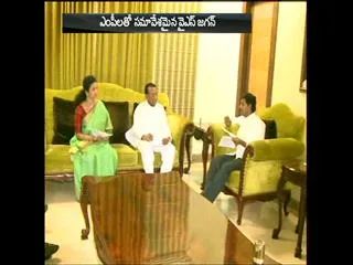 will raise a question about Godavari puskaras stampede in Rajamandry - Sakshi