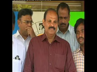 YS Jagan's indefinite fast on June 3-4th in between vijayawada and guntur - Sakshi