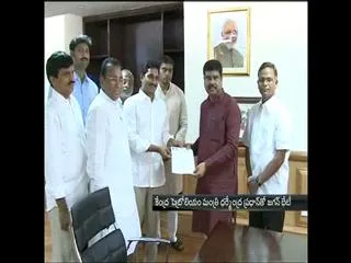 ys-jagan-mohan-reddy-meets-dharmendra-pradhan - Sakshi